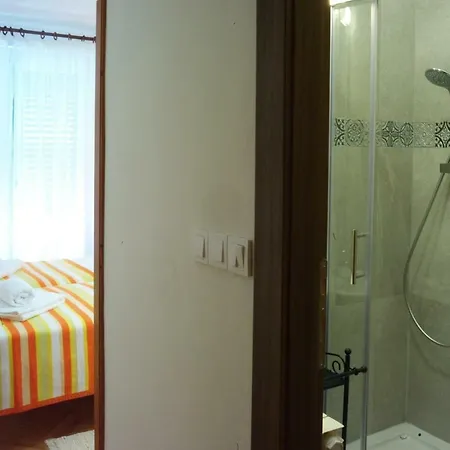 Vinki Apartman *